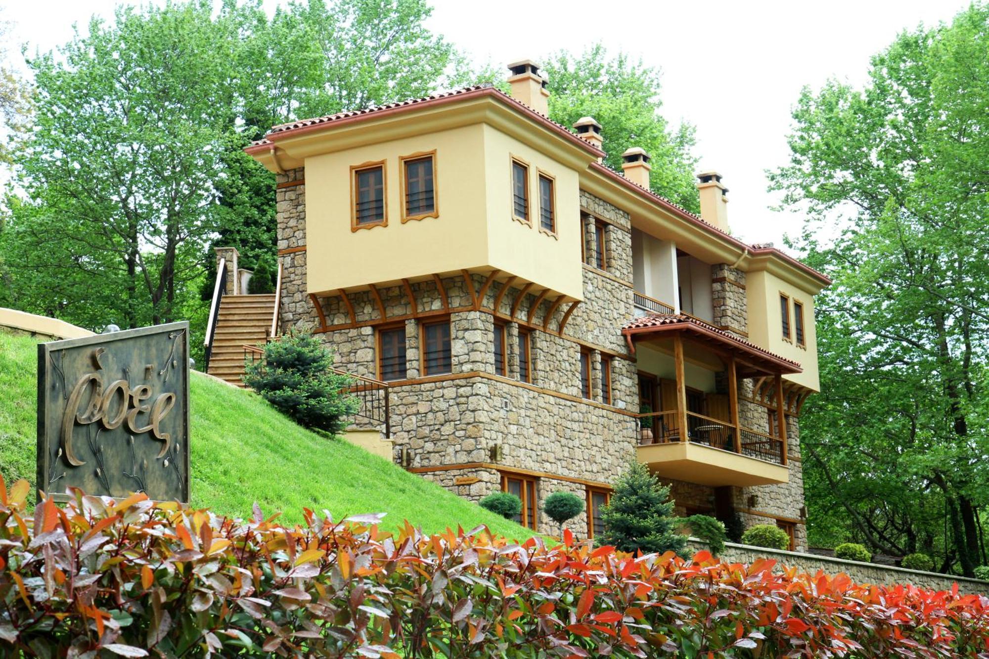 Roes Suites Káto Loutrákion Exterior foto